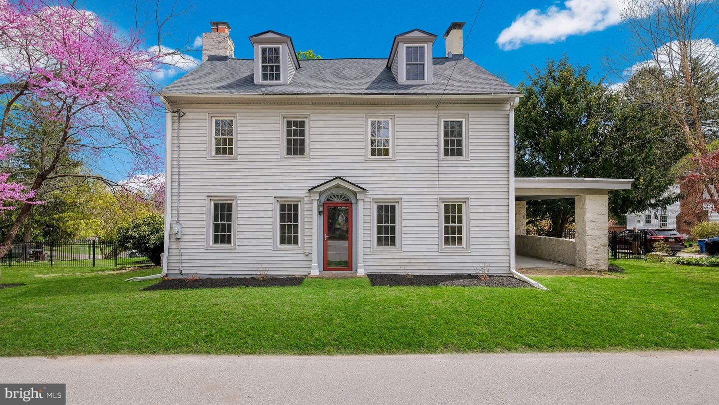 Property Photo:  204 W Brookhaven Road  PA 19086 