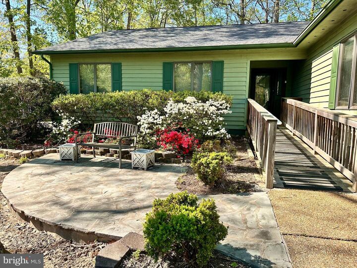 Property Photo:  510 Birdie Road  VA 22508 
