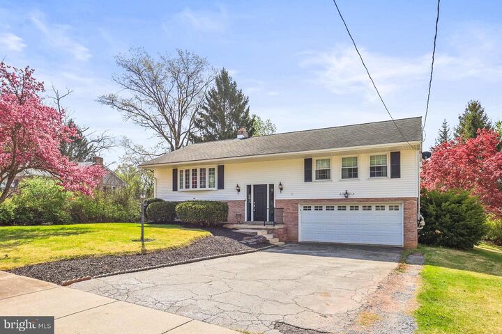 Property Photo:  1870 Lilac Road  PA 17408 