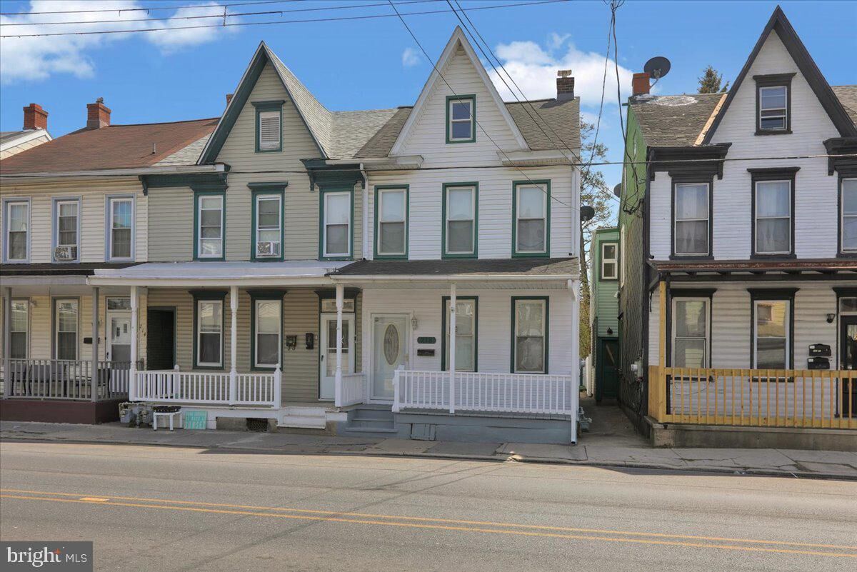 Property Photo:  218 Lehman Street  PA 17046 