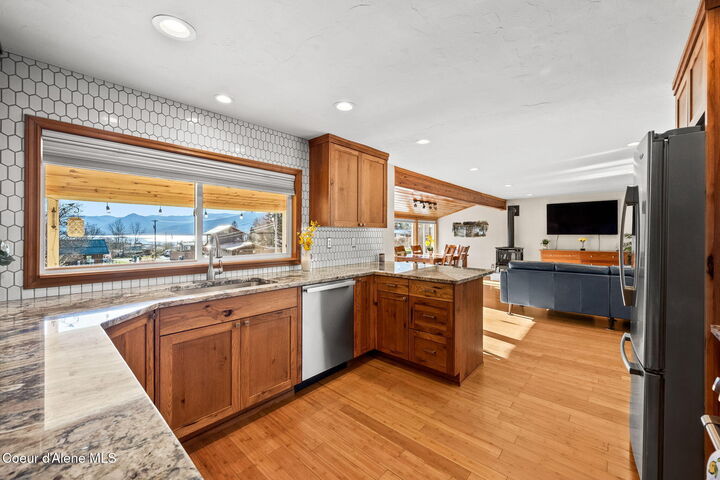 Property Photo:  16587 E 6th St  ID 83803 