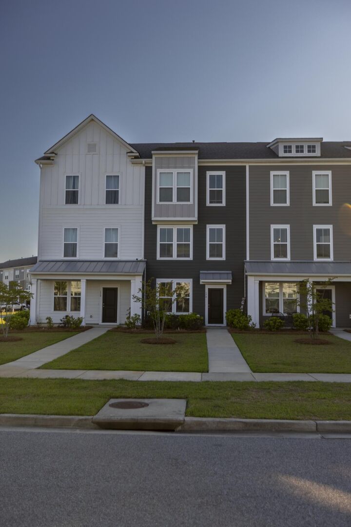 Property Photo:  170 Yorkshire Drive # 8  SC 29461 