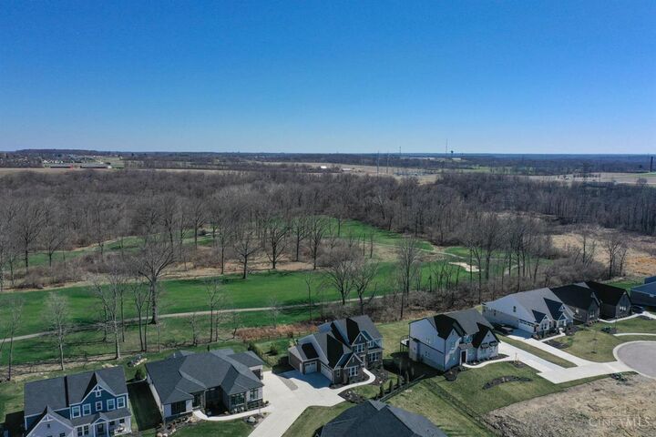Property Photo:  5007 Bogey Court  OH 45036 