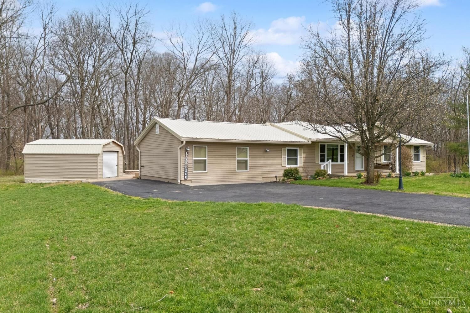 Property Photo:  6590 E Lake Shore Drive  OH 45133 