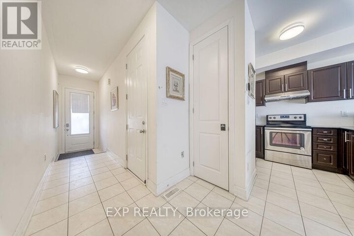 Property Photo: 33 Karl Williams Lane ON L3S 0C7
