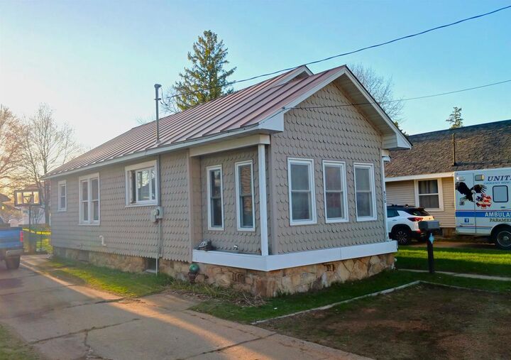 Property Photo:  920 5th Street South  WI 54494 