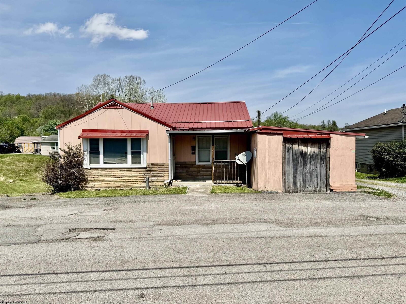 Property Photo:  150 Minnich Street  WV 26452 