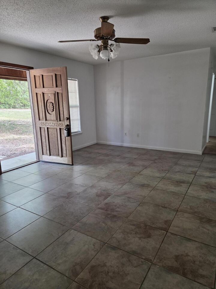 Property Photo:  170 Ridge Lake Road  FL 32536 