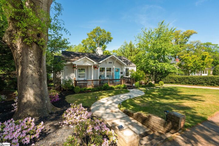 Property Photo:  513 Summit Drive  SC 29609 