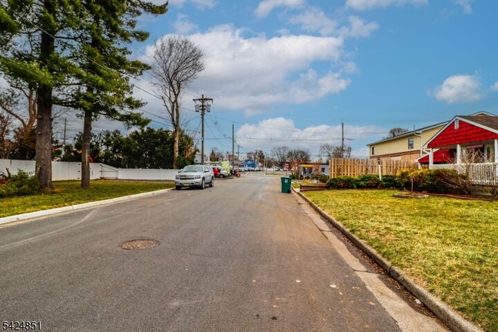 Property Photo:  13 N River View Ave  NJ 08817 