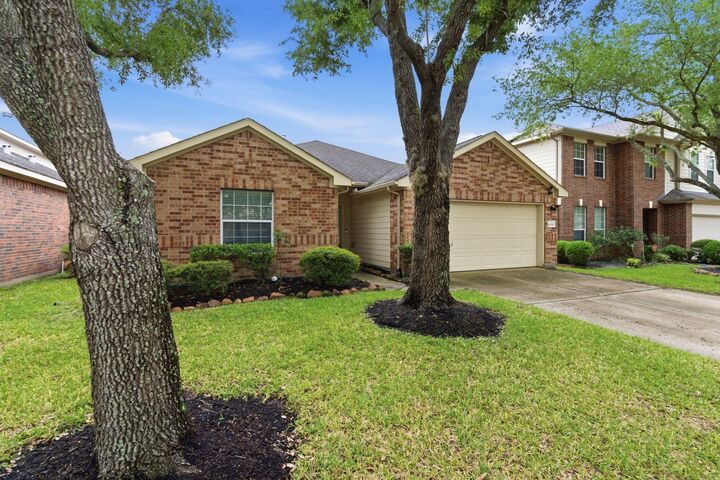 Property Photo: 16531 Sperry Gardens Drive TX 77095