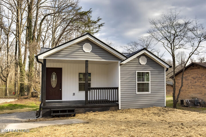 Property Photo:  729 Clymersville Rd  TN 37854 