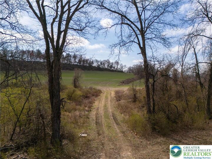 Property Photo:  151 Sunrise Boulevard  PA 18343 