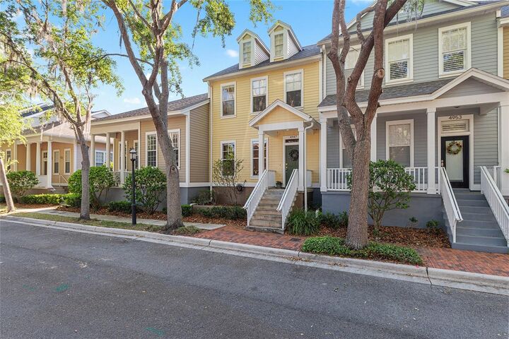 Property Photo:  4947 SW 91st Way  FL 32608 