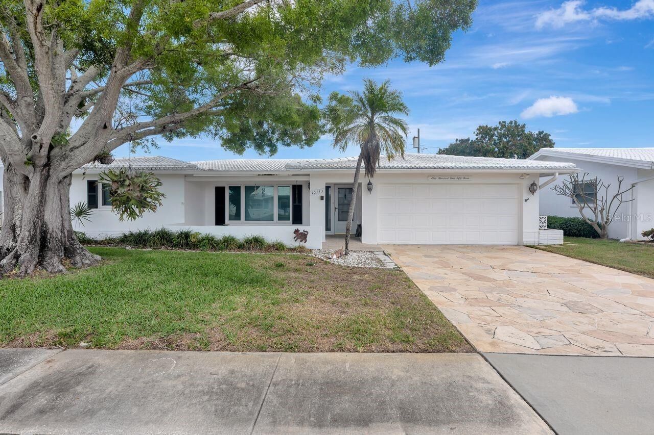 Property Photo: 10153 44th Street N 2 FL 33782