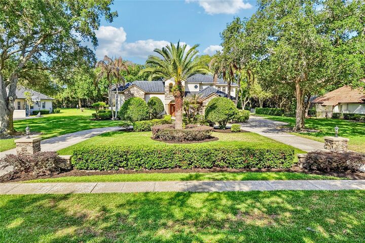 Property Photo:  2068 Roberts Point Drive  FL 34786 