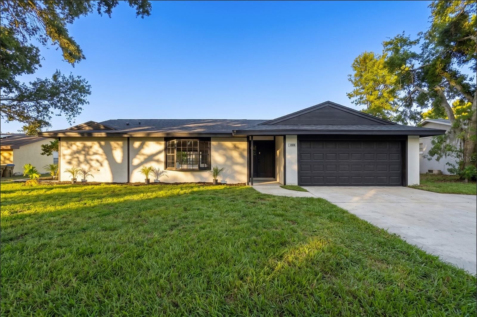 Property Photo:  2661 Ellen Avenue  FL 34744 