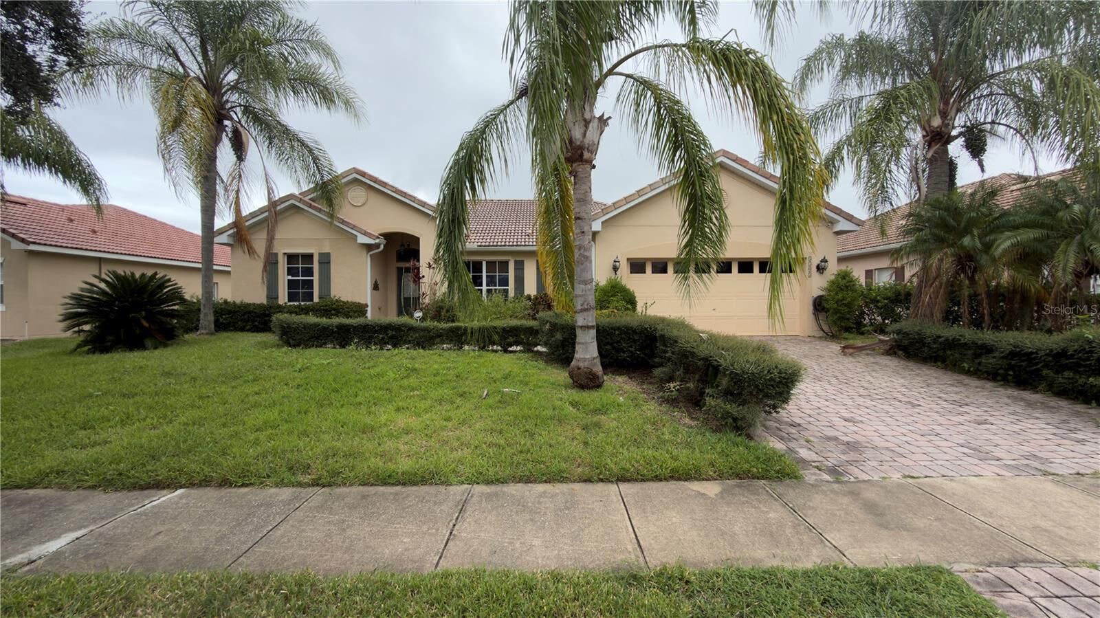 Property Photo: 3505 Forest Park Drive FL 34746