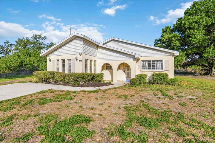 Property Photo:  2615 9th Ave. Drive E.  FL 34221 