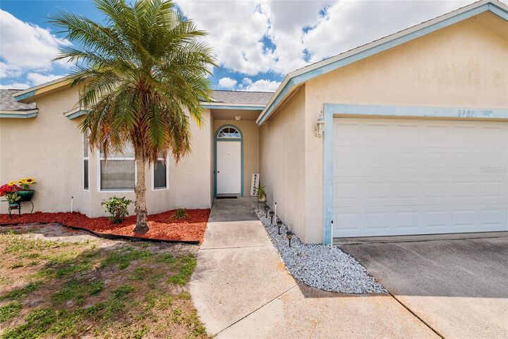 Property Photo:  6201 61st Court E  FL 34221 