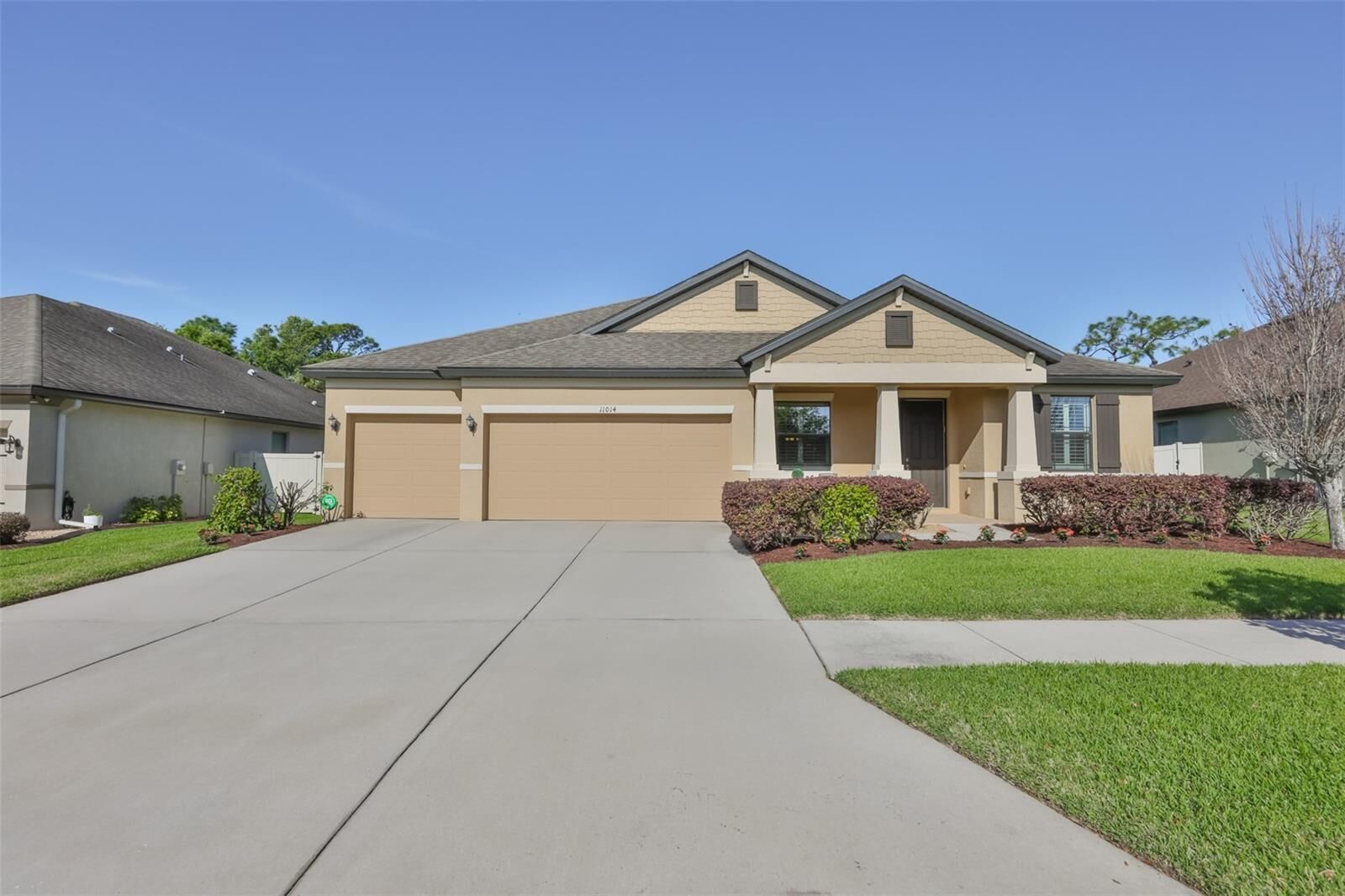 Property Photo:  11014 Brahman Ranch Circle  FL 33578 
