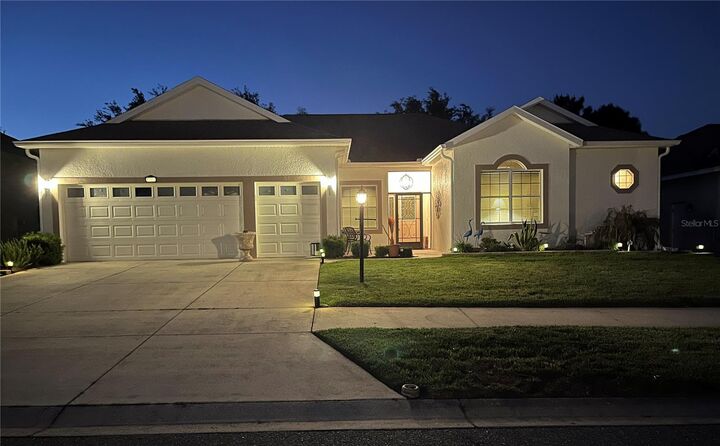 Property Photo:  3723 Mulberry Grove Loop  FL 34748 