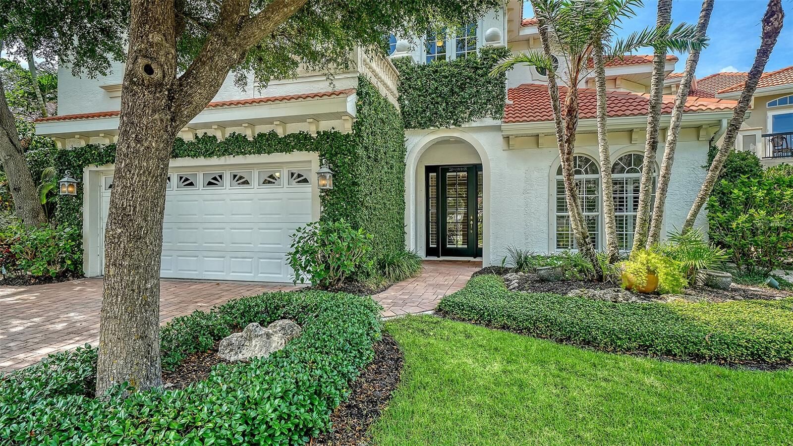 Property Photo:  1704 Fortuna Street  FL 34239 