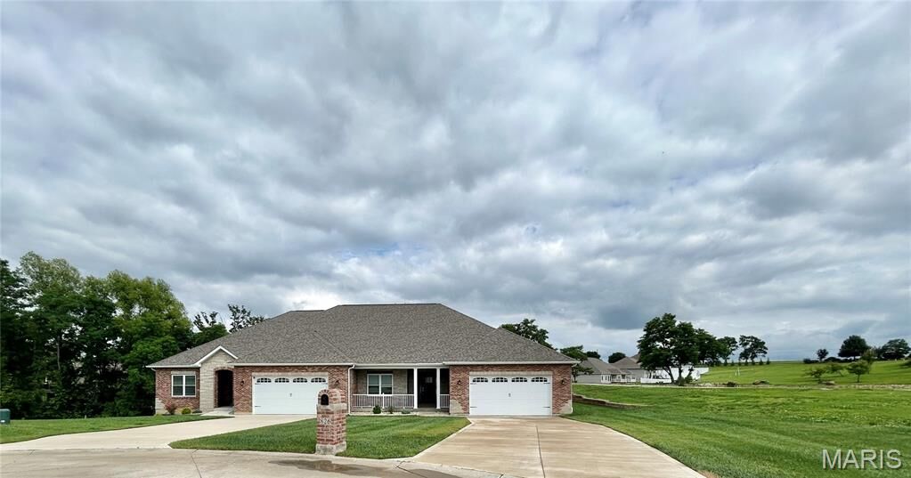 Property Photo: 826 Destiny Drive MO 63089