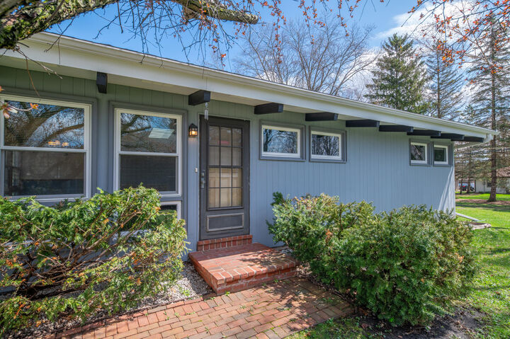 Property Photo:  745 Green Tree Rd  WI 53095 