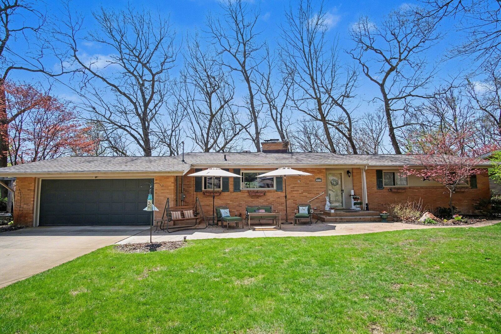 Property Photo:  3115 Dorais Drive NE  MI 49525 
