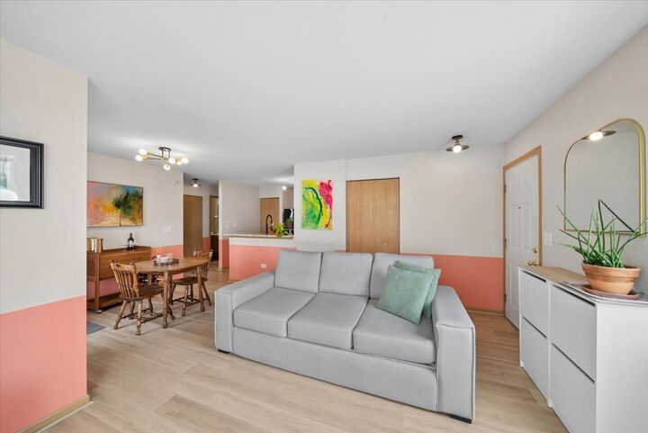 Property Photo:  1624 McClure Road 1624  IL 60505 
