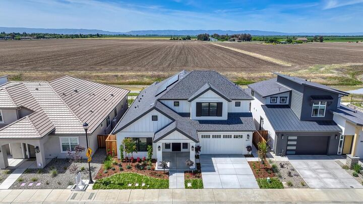 Property Photo:  5677 Thomson Loop  CA 95616 