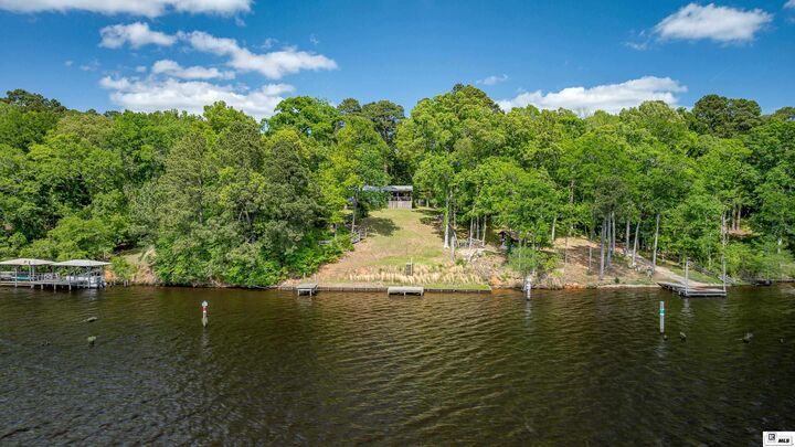 Property Photo:  674 Sandfield Road  LA 71241 