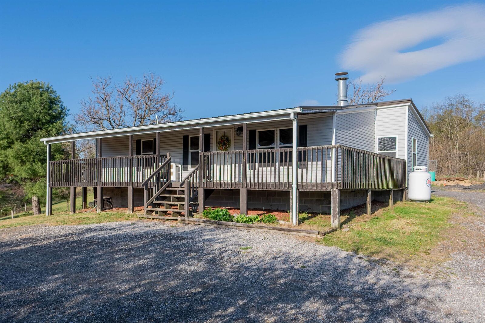 Property Photo:  5877 Cumberland Gap Road  VA 24128 