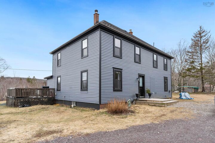 Property Photo: 16236 Highway 316 NS B0H 1J0