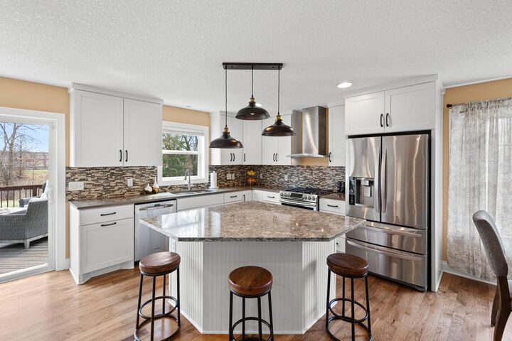 Property Photo:  8537 Chanhassen Hills Drive S  MN 55317 