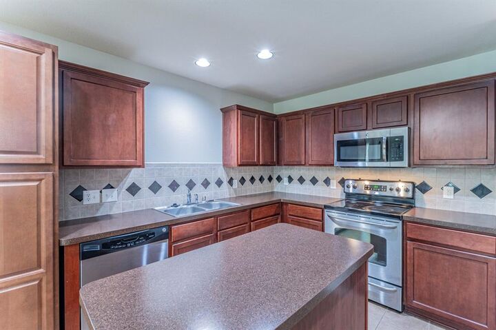 Property Photo:  309 Broken Arrow  TX 76249 