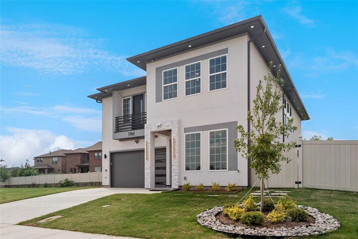 Property Photo:  1743 Jabir Street  TX 75061 