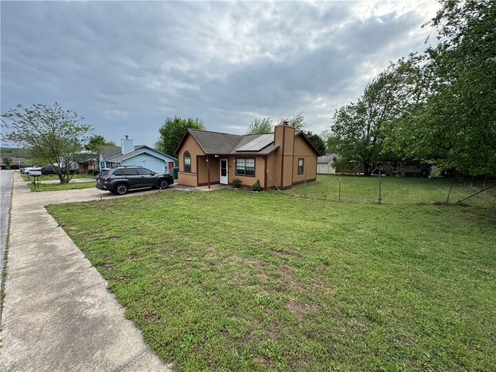 Property Photo:  1061 Massey Street  AR 72722 