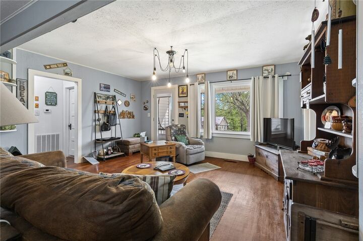 Property Photo:  1104 N Lucille  AR 72601 