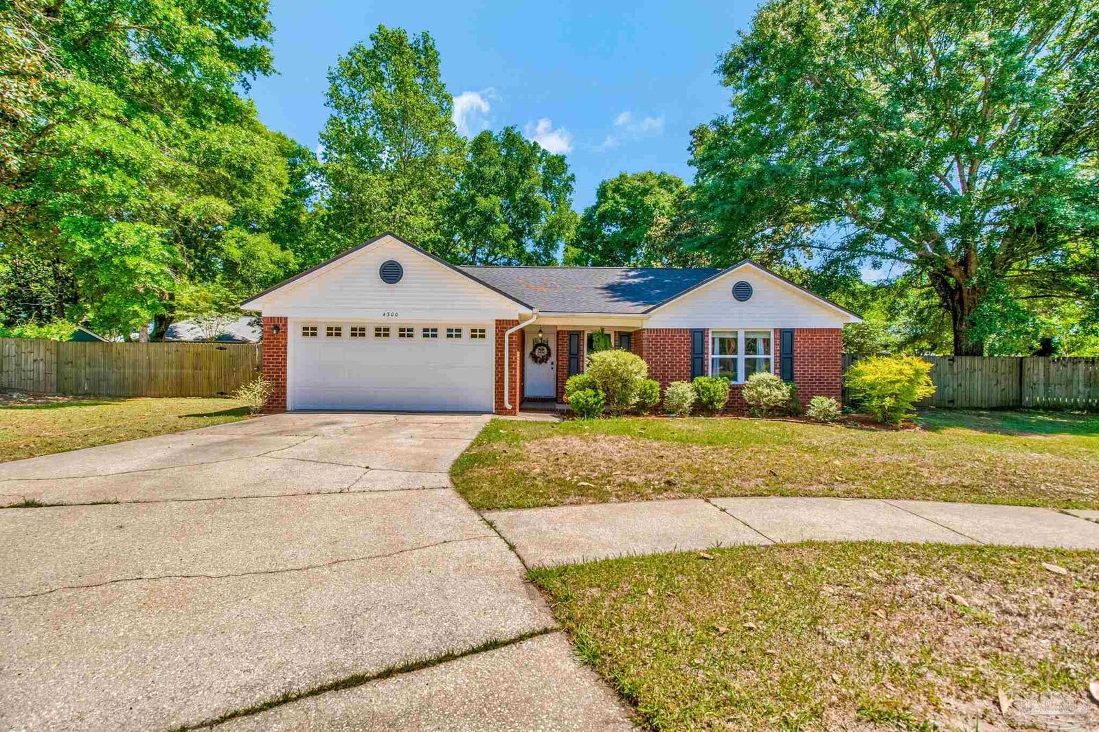 Property Photo: 4300 Sugar Mill Bend FL 32571