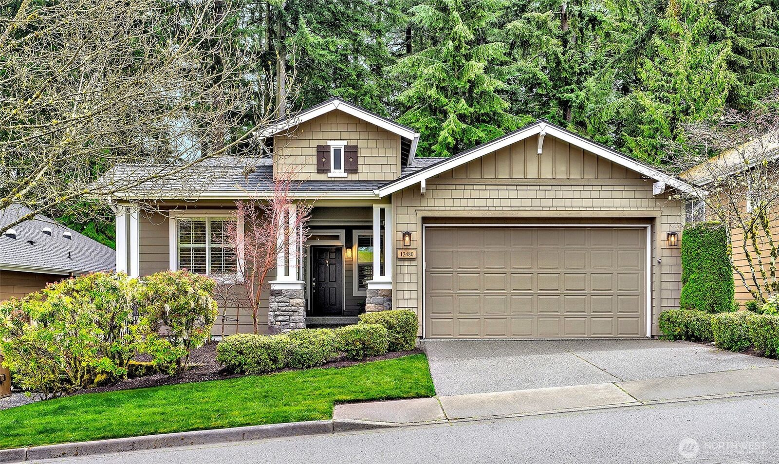 Property Photo: 12480 240th Place NE WA 98053