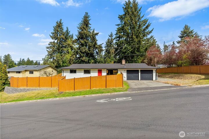 Property Photo:  316 S 308th Street  WA 98003 