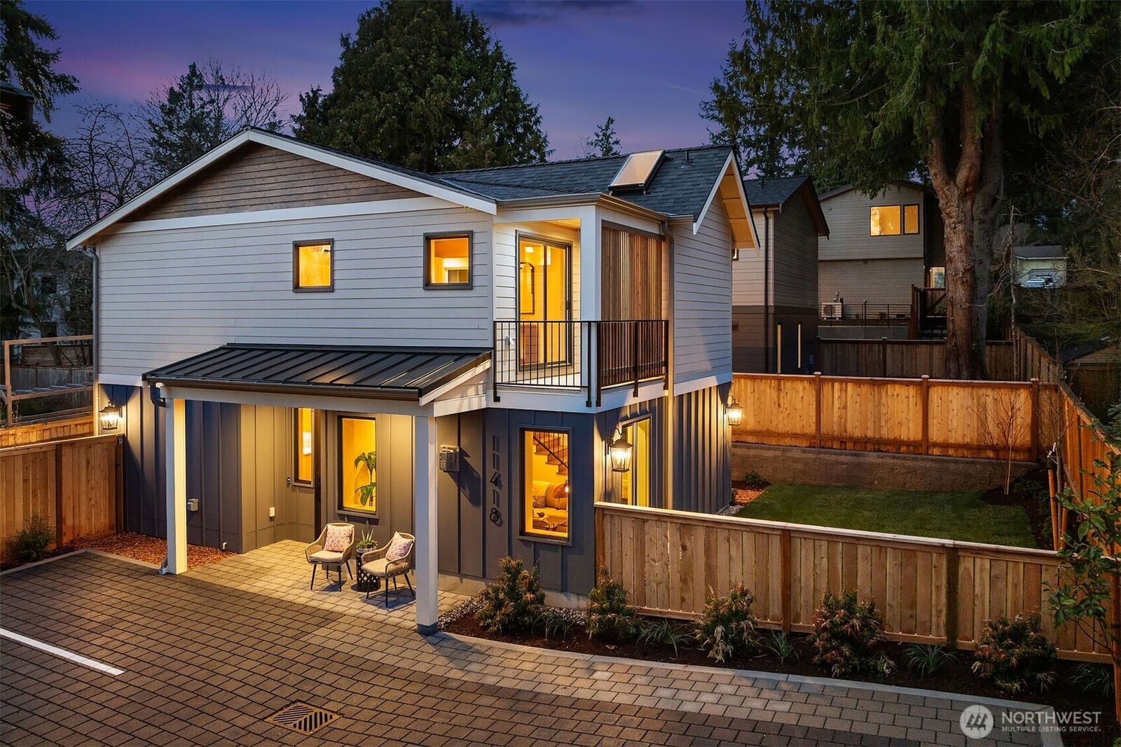 Property Photo:  11418 NE 90th Street  WA 98033 