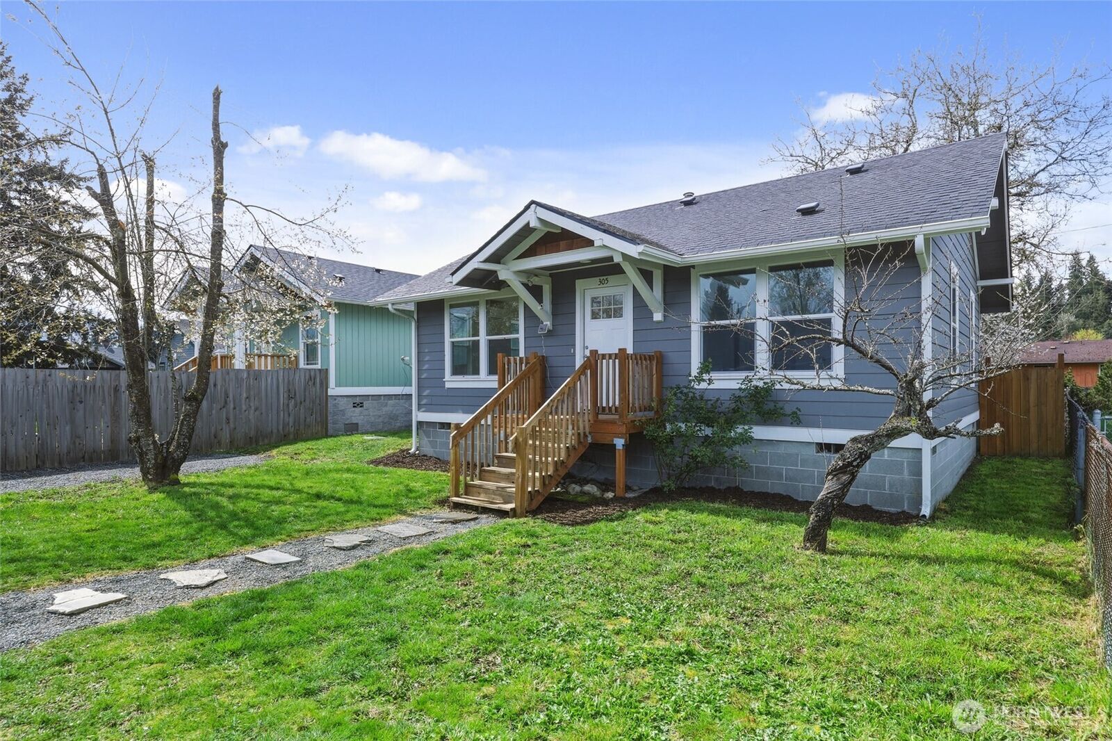 Property Photo:  305  Market Street N  WA 98530 