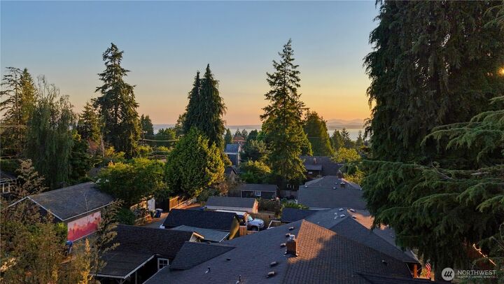 Property Photo:  4319 SW Mills Street  WA 98136 