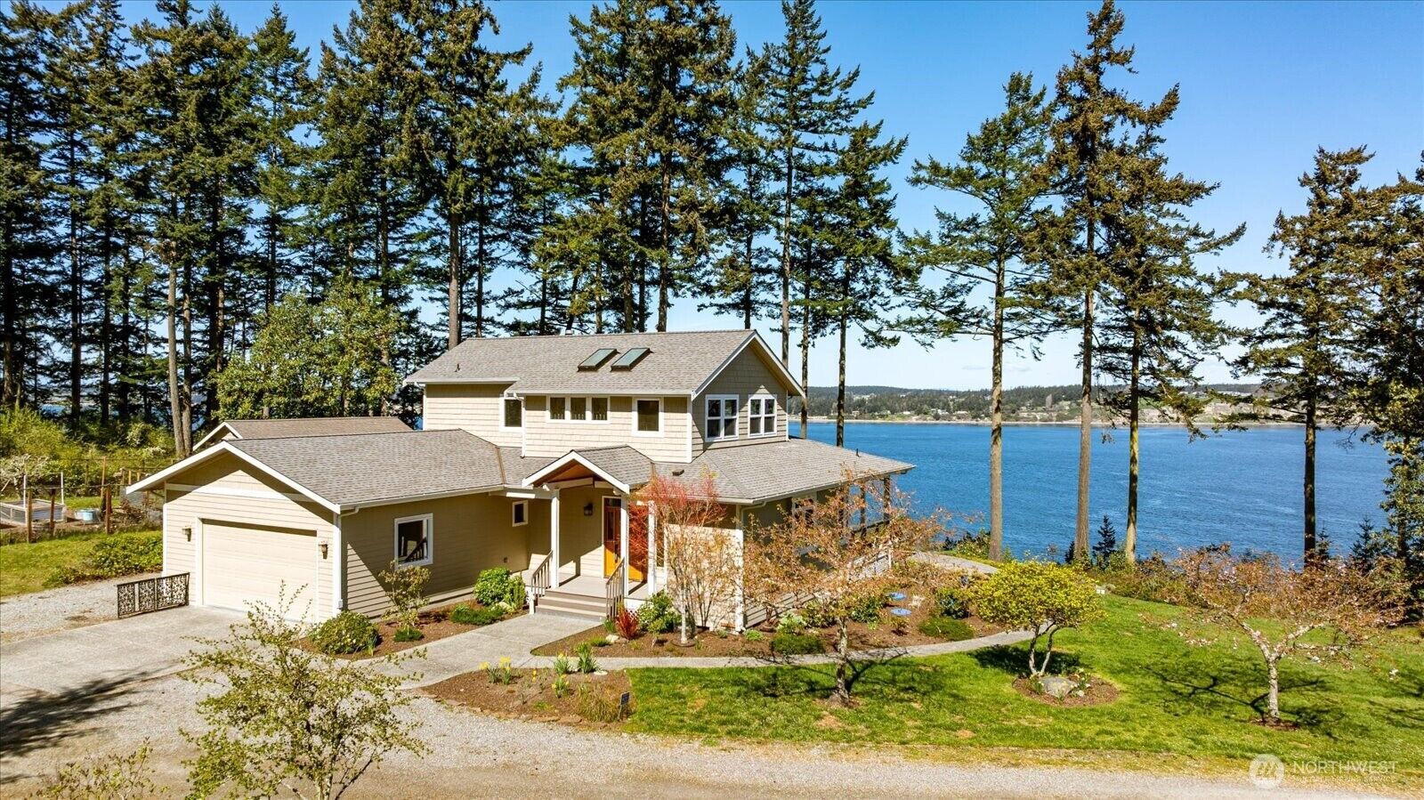 Property Photo:  1202 NE Burnham Place  WA 98239 