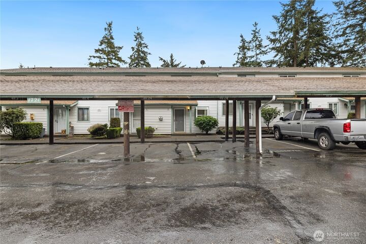 Property Photo:  1721 SW 318th Place 48D  WA 98023 