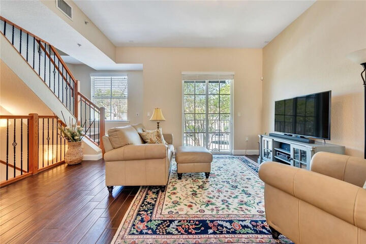 Property Photo:  538 NE 7th Avenue 1  FL 33301 