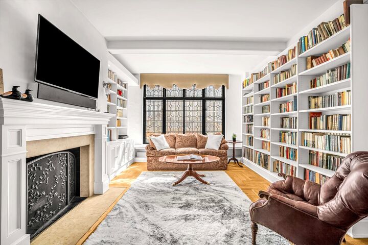 Property Photo:  40 W 67th Street 3D  NY 10023 